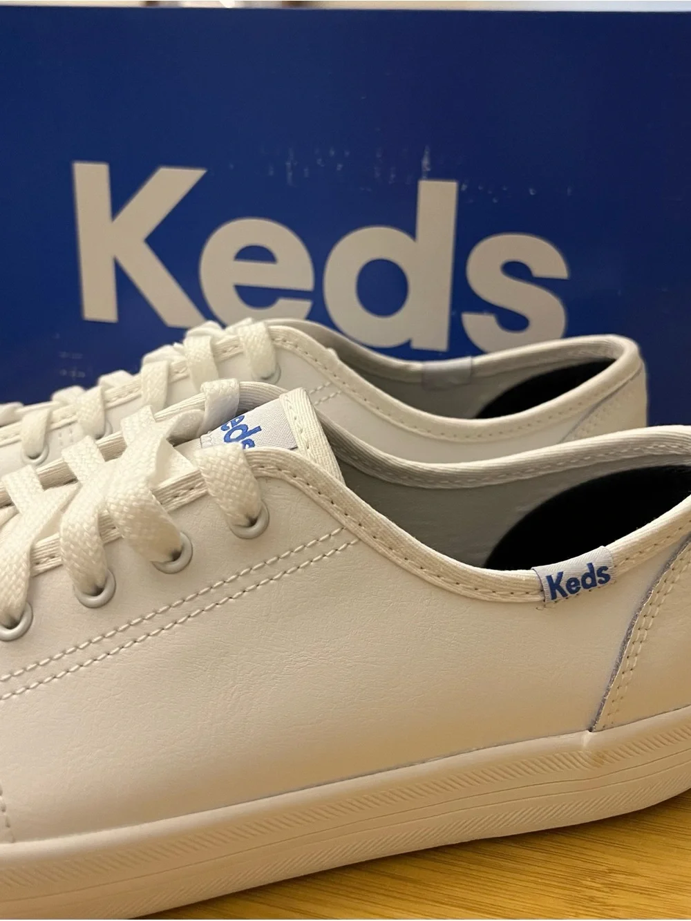 Women Keds Kickstart Leather Low top Lace-Up Sneakers with Navy Insole Brand New